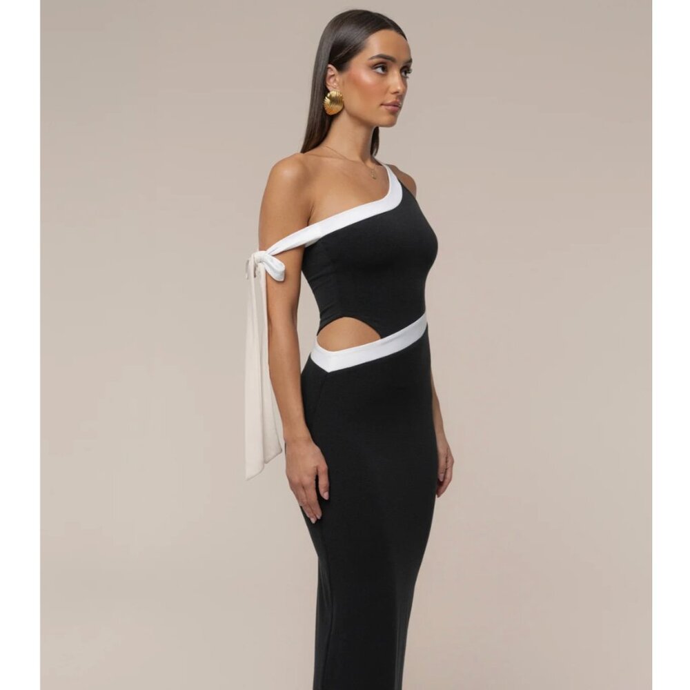 JLUXLABEL Black Maxi Dress with White Trim One-Shoulder Cutout